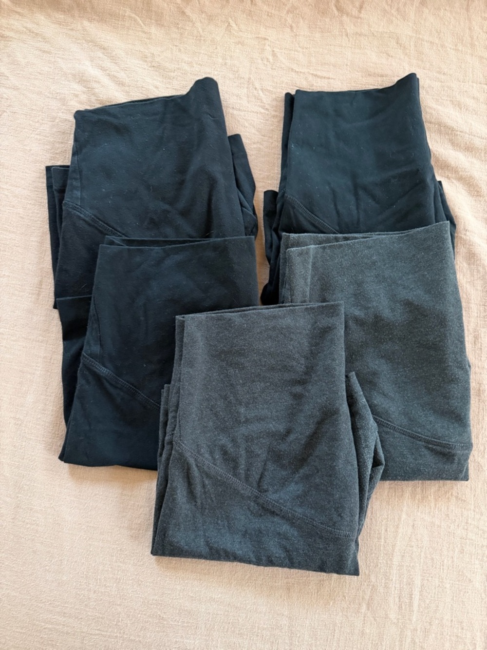 Old Navy maternity cotton bike shorts bundle